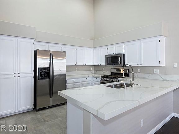 2nd image of 10010 Catalina Canyon Ave
