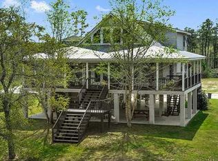 2036 Hollywood Dr, Bay Saint Louis, MS 39520