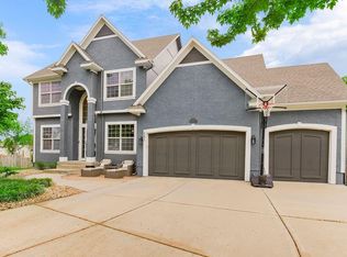 581 N Evergreen St, Gardner, KS 66030