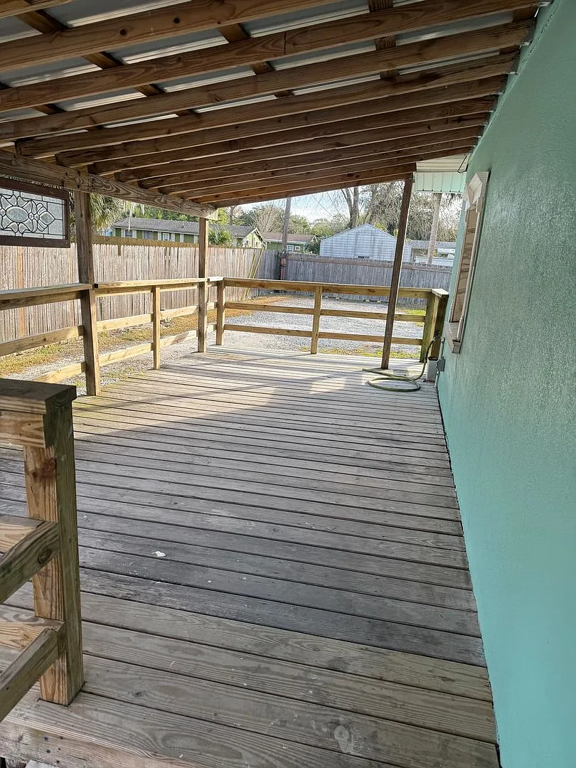 Palm Ave 330 - Triplex — Photo 2
