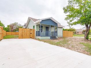 109 W End St, Terrell, TX 75160