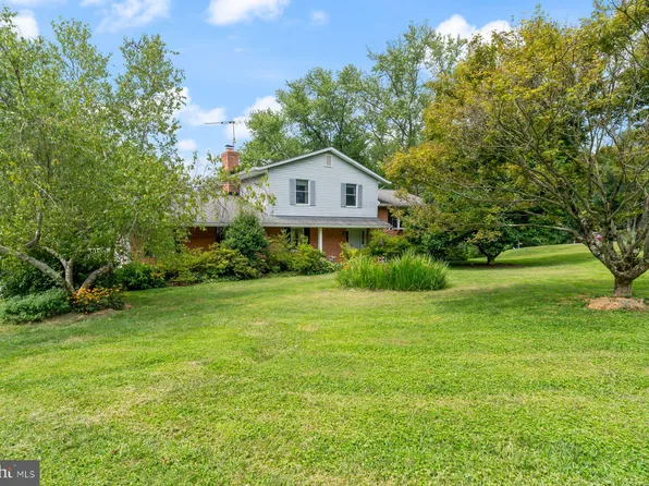 2810 Rainbow Dr, Westminster, MD 21157