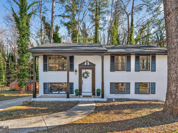 140 Merlin Dr, Athens, GA 30606