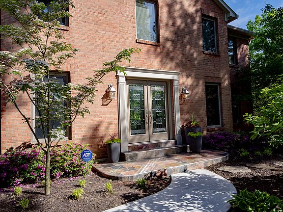 3rd image of 1576 Sharjoy Ct