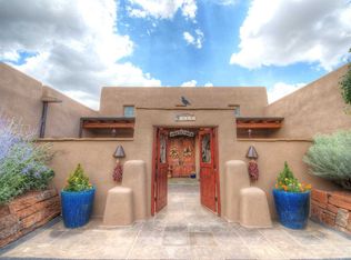 1122 Piedra Rondo, Santa Fe, NM 87501