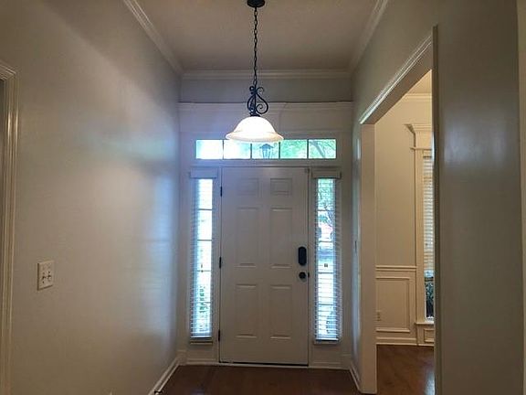 4th image of 4428 Stonehaven Dr