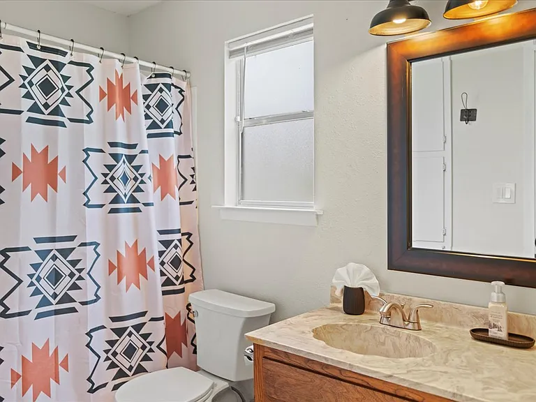 3702 Del Rio Ct — Photo 16