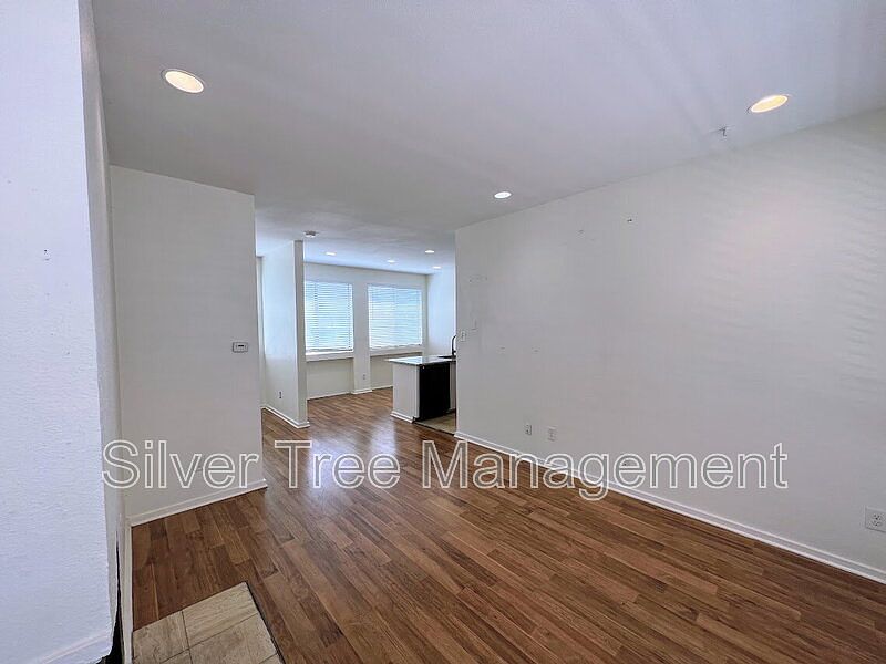 1st image of 4015 Bowser Ave APT E