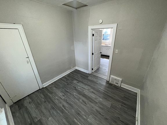5th image of 1316 N Bourland Ave