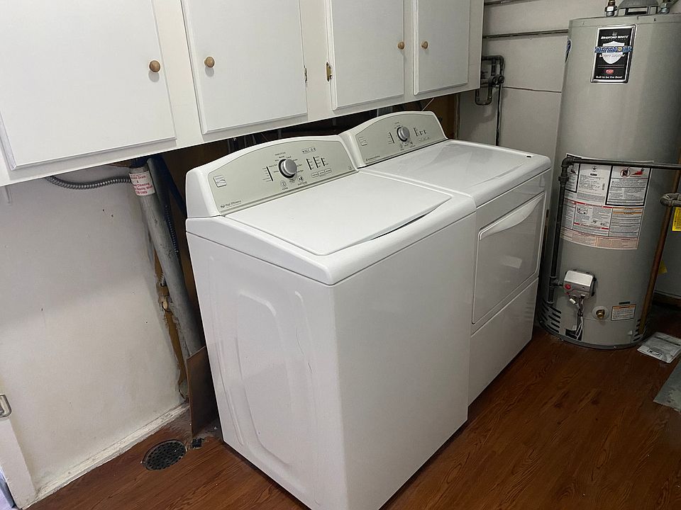 1st image of 3411 Whitcomb Ave