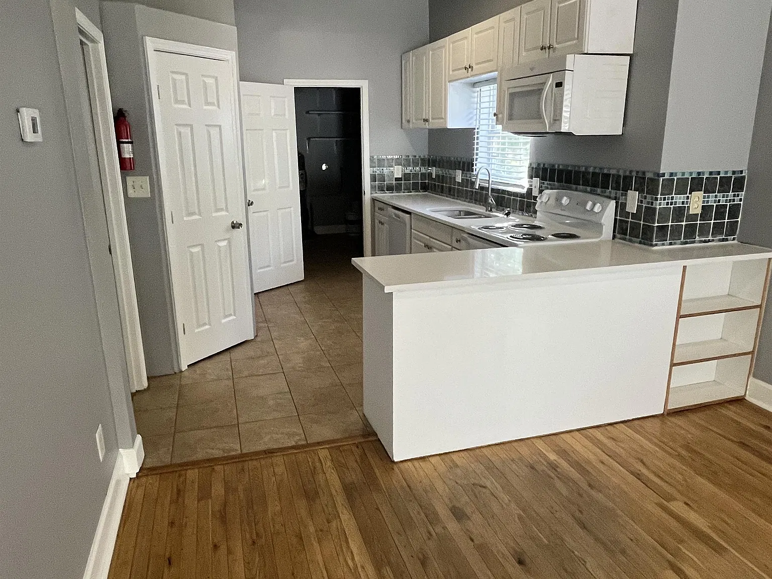 163 Vine Street Northwest - 1 — Photo 2