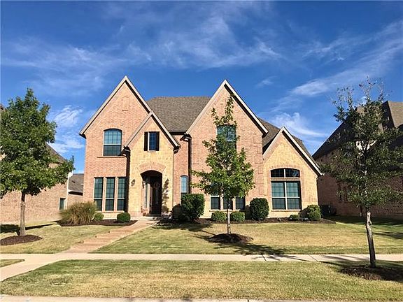 2nd image of 7698 Oakcrest Dr