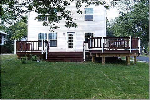 660 Sq Ft Deck