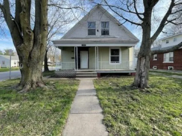 1228 E Ash St, Springfield, IL 62703