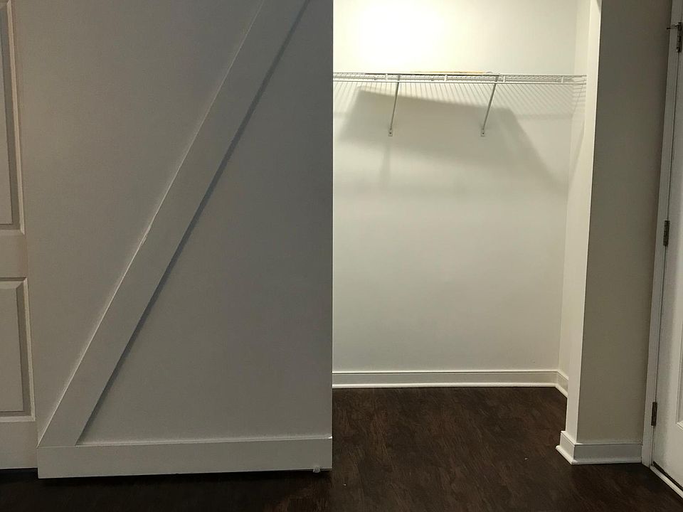 1st floor _Walk in Closet w/ barn door