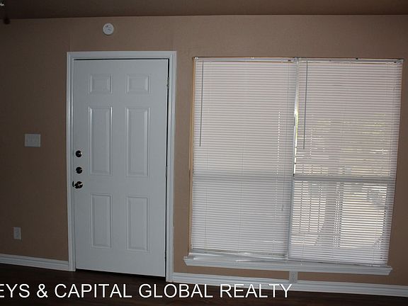 2nd image of 1005 Gunnison St APT A