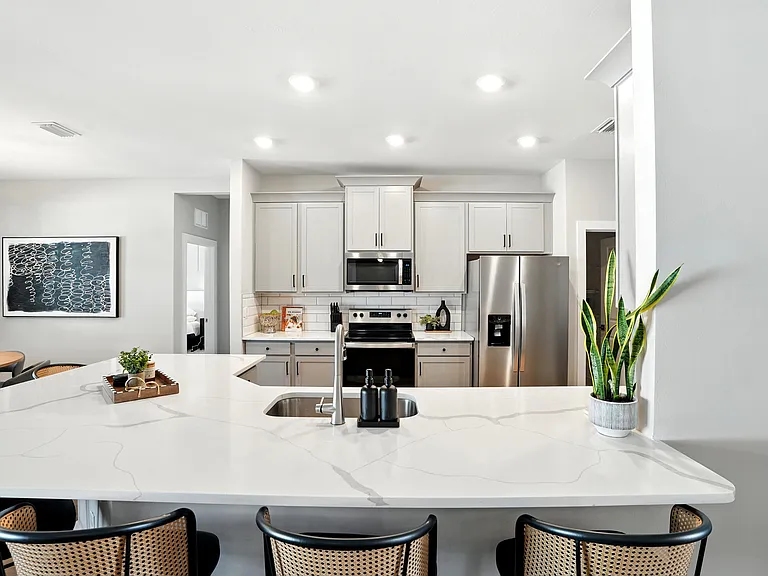 4226 SW 13th Ave — Photo 12