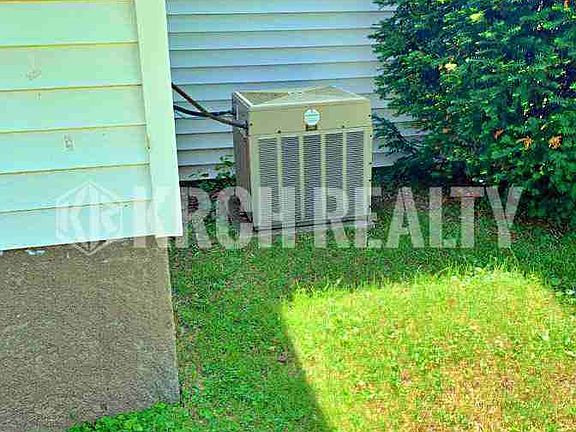 4th image of 5557 Sunbury Ave
