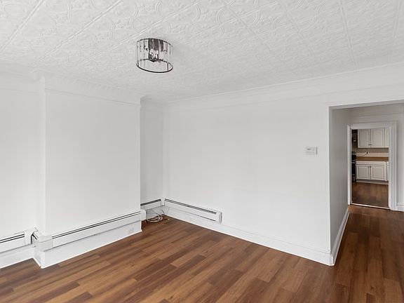3rd image of 11 Joyce St Floor 2