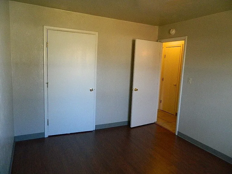 15 W Thatcher St — Photo 8