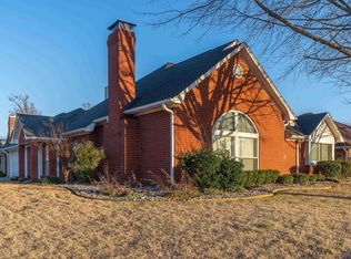 406 Lakewood Dr, Longview, TX 75604