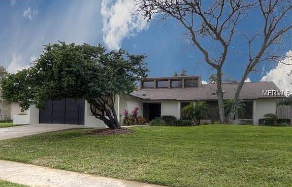 1st image of 520 Woodview Dr