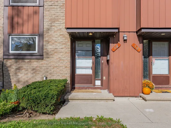 539 Willow Rd #19, Guelph, ON N1H 7G3