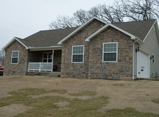 16748 Parrot Rd, Neosho, MO 64850