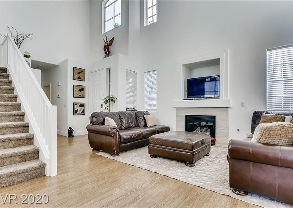 1st image of 9128 Hampstead Ave