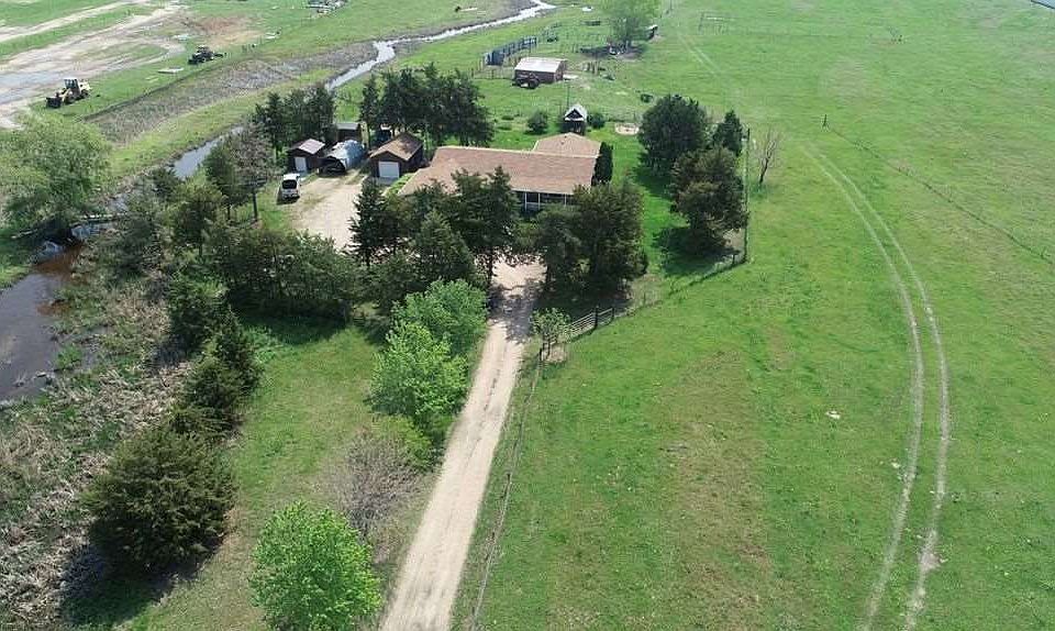 1st image of 2615 N Buffalo Bill Ave