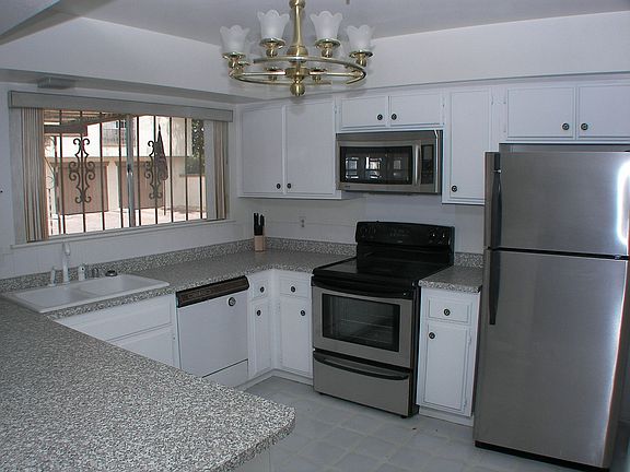 2nd image of 3189 Pinehurst Dr APT A