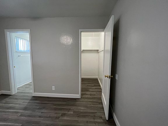5th image of 2909 Marconi Ave #D1a868965
