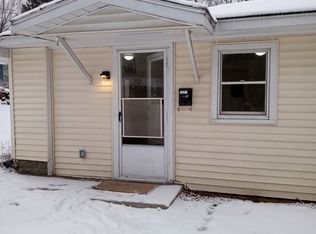 315 S Cross St #B, Greenville, MI 48838