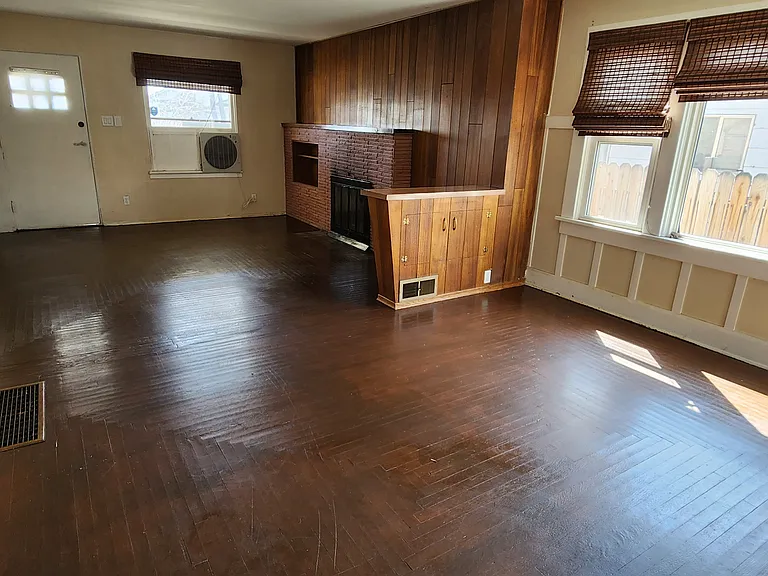 585 Colorado River Blvd — Photo 5