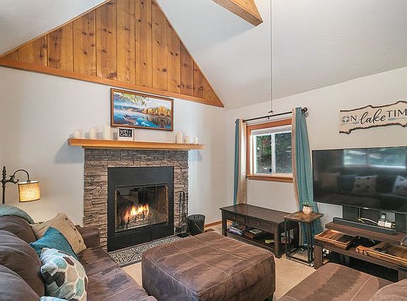 5th image of 144 Silver Spruce Dr #1