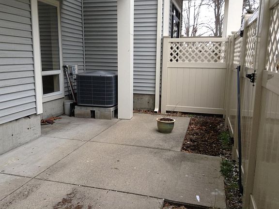 5th image of 200 Falls Blvd Unit H105b
