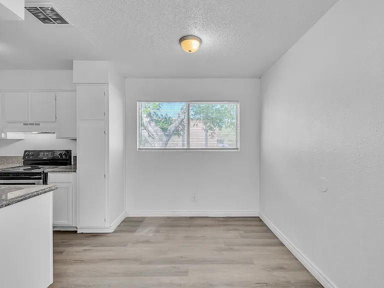 2508 E Mesquite Ave #1 — Photo 6