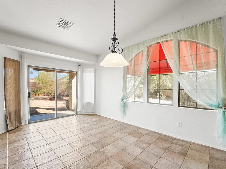 2123 W Maldonado Rd — Photo 14