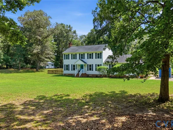 662 Garnetts Mill Ln, Walkerton, VA 23177