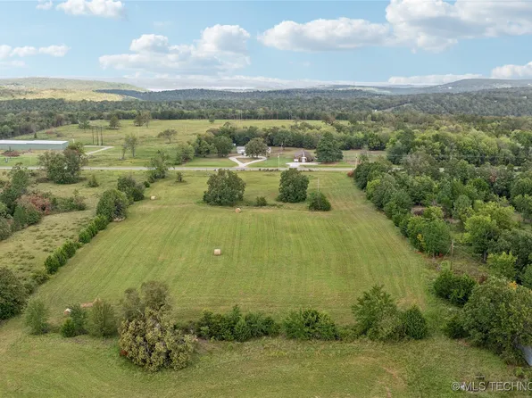 Highway 100, Vian, OK 74962