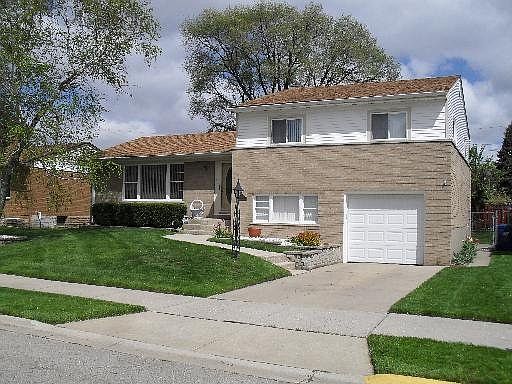 1st image of 921 Norwood Ave