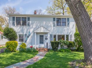 92 Riverside Dr, Denville, NJ 07834