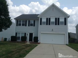 4001 Cameron Creek Dr, Matthews, NC 28105