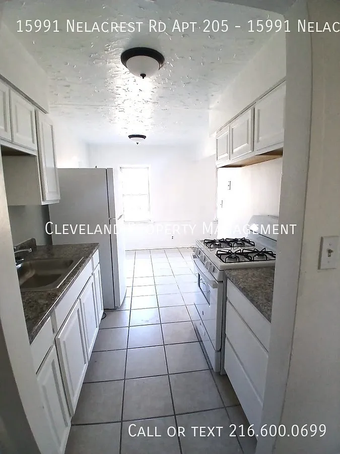 Nelacrest Two Bedroom Apartment — Photo 1