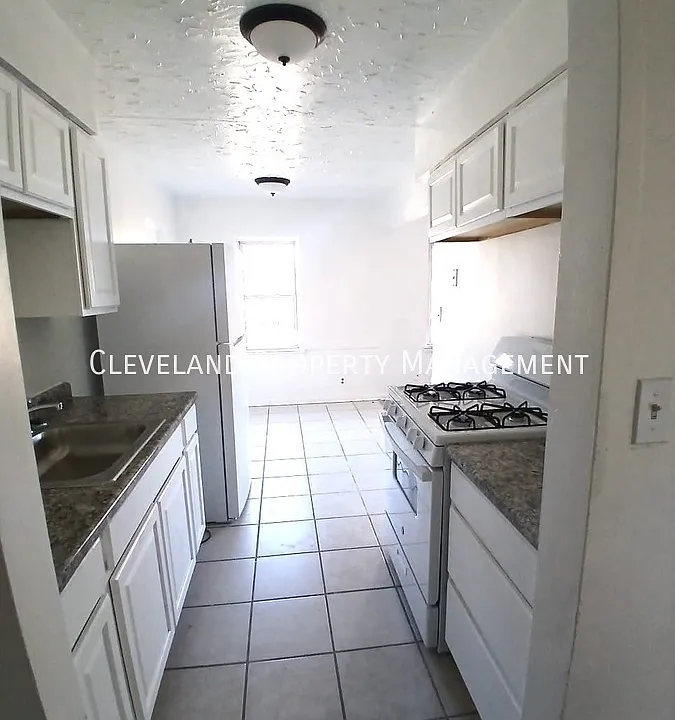 15991 Nelacrest Rd #205-2