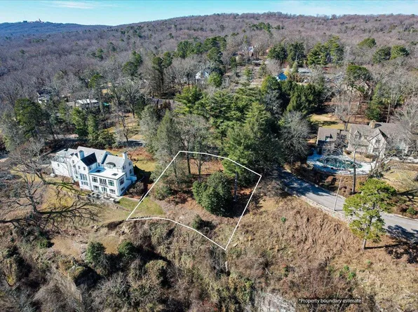 133 Fairy Trl, Lookout Mountain, TN 37350