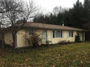 3244 N 35th St, Galesburg, MI 49053