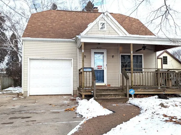 1820 Rankin St, Manitowoc, WI 54220