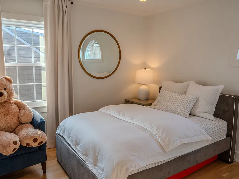 4738 W Pratt Ave — Photo 10