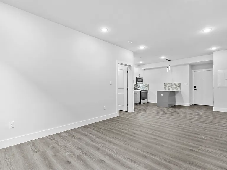 1108 W Dauphin St #201 — Photo 43